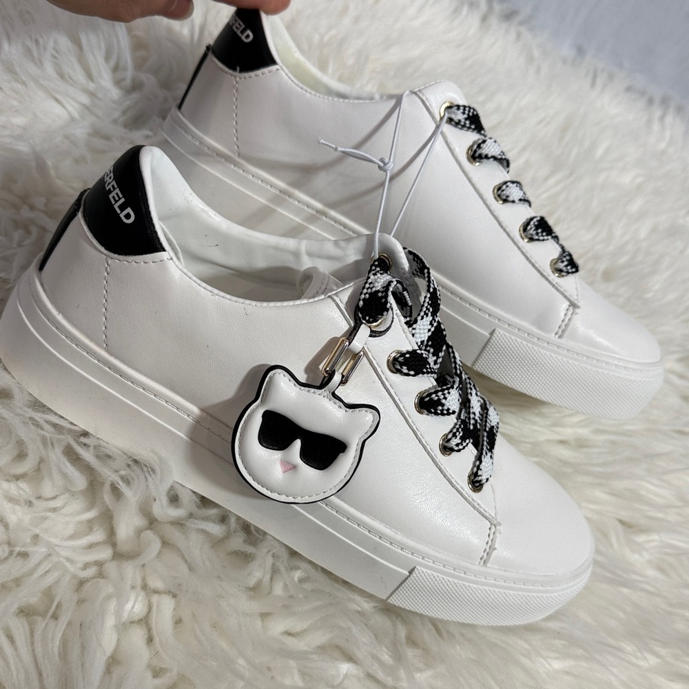 NWT Karl Lagerfeld White Low-Top Sneakers with Black Accents size 7 1/2
